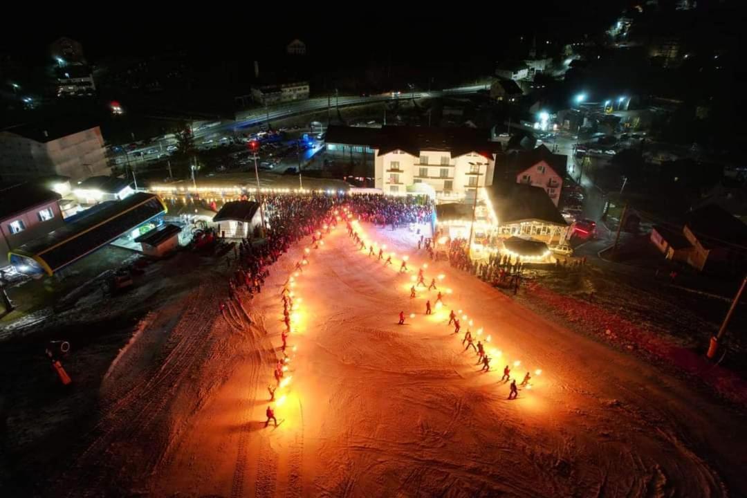 Pensiunea 3Flori De Colt Hotel Statjunea Borsa Bagian luar foto