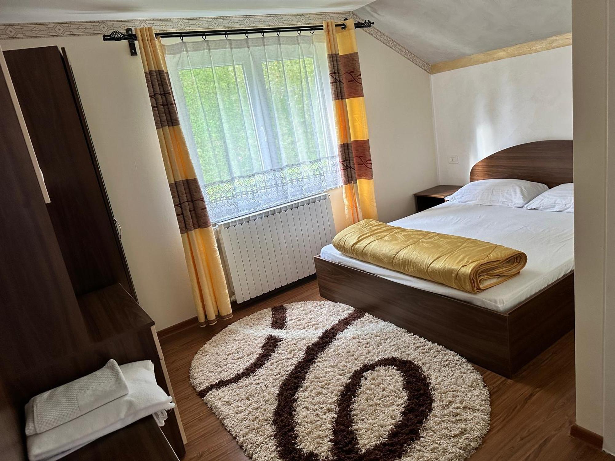 Pensiunea 3Flori De Colt Hotel Statjunea Borsa Bagian luar foto